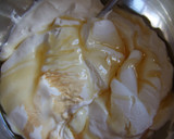 Foto del paso 2 de la receta: Helado fácil de yogur griego y canela