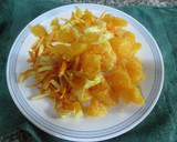 Foto del paso 1 de la receta: Mermelada de naranja con tropezones de nísperos