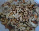Foto del paso 4 de la receta: Pollo con anacardos y toques thai