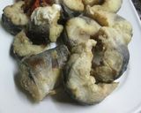 Foto del paso 8 de la receta: Pescado y coliflor fritos 