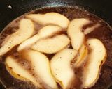 Foto del paso 4 de la receta: Peras al Oporto con semillas de calabaza caramelizadas