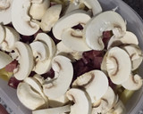 Foto del paso 3 de la receta: Pasta fría con champiñones, jamón y nueces 