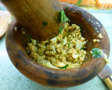 Foto del paso 3 de la receta: Salmón al horno con almendras sobre ensalada tabulé