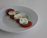 Foto del paso 4 de la receta: Ensalada de tomate y mozzarella para el Mundial