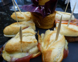 Foto del paso 5 de la receta: Minibocatas calientes variados