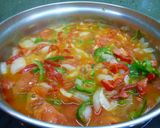 Foto del paso 3 de la receta: Tapa en cazuelita de langostino con sofrito