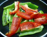 Foto del paso 1 de la receta: Bocatita de chapata con pimientos y anchoas