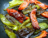 Foto del paso 2 de la receta: Bocatita de chapata con pimientos y anchoas