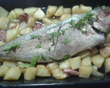 Foto del paso 3 de la receta: Jurel al horno con fritada de patatas al vino