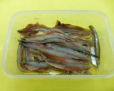 Foto del paso 1 de la receta: Tartar de anchoas con pepinillo y pimiento rojo