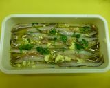 Foto del paso 4 de la receta: Tartar de anchoas con pepinillo y pimiento rojo