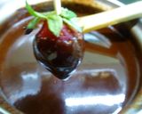 A picture of step 6 of Mint-Flavored Chocolate-Covered Strawberries.
