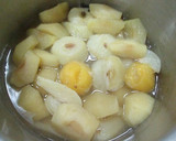 Foto del paso 3 de la receta: Frutas de estación en compota