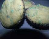 Foto del paso 6 de la receta: Magdalenas de coco celeste y blanca