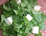 Foto del paso 4 de la receta: Ensalada de berros con gorgonzola y huevitos de codorniz