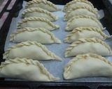 Foto del paso 4 de la receta: Empanadas de pollo con dos pimientos