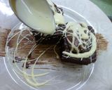 Foto del paso 16 de la receta: Tarta bombón cubierto de chocolate blanco y praliné