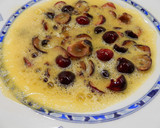 Foto del paso 3 de la receta: Tortilla de cerezas