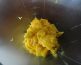 Foto del paso 1 de la receta: Batido nutritivo de mango y yogur