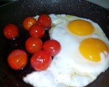 Foto del paso 1 de la receta: Huevos con tomatitos cherry