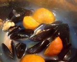 Foto del paso 5 de la receta Unos mejillones al vapor diferentes