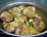 Foto del paso 1 de la receta: Pollo a las finas hierbas con patatas