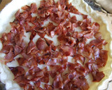 Foto del paso 3 de la receta: Tarta de bacon crujiente con tres quesos