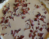 Foto del paso 5 de la receta: Tarta de bacon crujiente con tres quesos