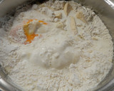 Foto del paso 2 de la receta: Tarta de quesitos y yogur