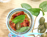 Foto del paso 2 de la receta: Conserva de tomates secados al sol con alcaparrones