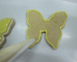 Foto del paso 16 de la receta: Galletas mariposas punteadas