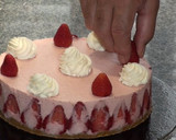 Foto del paso 10 de la receta: Tarta de mouse de fresas