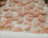 Foto del paso 3 de la receta: Pastel frío de bonito y gambas
