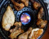 Foto del paso 4 de la receta: Pollo al jugo de ajo en parrigas