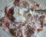 Foto del paso 3 de la receta: Sándwiches para aperitivo de salmón ahumado y queso