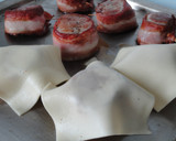 Foto del paso 5 de la receta: Solomillo con bacón y queso