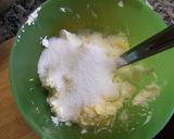 Foto del paso 1 de la receta: Bizcocho de peras y ciruelas pasas