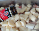 Foto del paso 4 de la receta: Costilla y patatas asadas a la cerveza