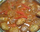 Foto del paso 4 de la receta: Albóndigas con pimientos rojos en salsa picante con pasta