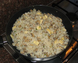 Foto del paso 3 de la receta: Arroz blanco salteado con champiñones y gambas