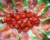 Foto del paso 4 de la receta: Barquitas light de salmón, huevas y crema