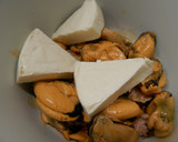 Foto del paso 2 de la receta: Dip cremoso de mejillones