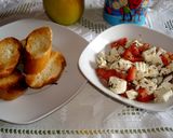 Foto del paso 4 de la receta: Dados de queso fresco y tomate al orégano