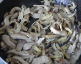 Foto del paso 6 de la receta: Salteado de secreto con berenjena