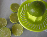 Foto del paso 3 de la receta: Chupito de lima con limón confitado