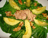 Foto del paso 6 de la receta: Ensalada de espinacas y aguacate con atún en conserva