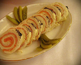 Foto del paso 6 de la receta: Brazo de gitano relleno de salmón y queso fresco