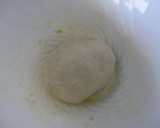 Foto del paso 5 de la receta: Focaccia de kumato y aceitunas negras