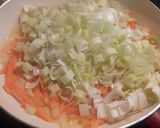 Foto del paso 1 de la receta: Quiche de calabacín y puerros con pavo