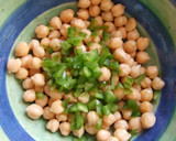 Foto del paso 4 de la receta: Ensalada griega de garbanzos